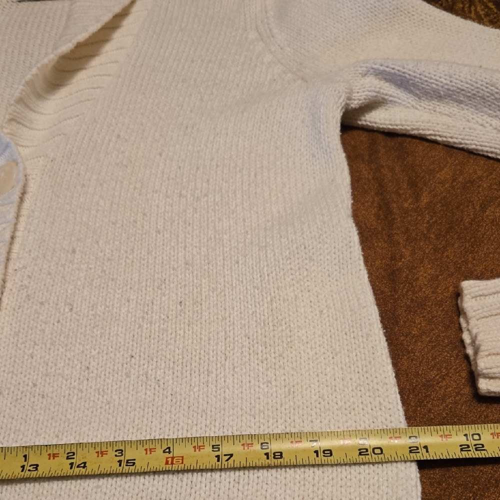 Old Navy Women's Cream Colored Cardigan - Picture 11 of 11